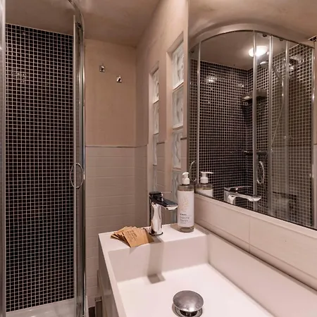 Casa Del Pittore Rialto Apartamento *